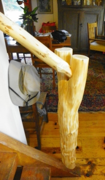 Custom rustic log post and handrail by Adirondack LogWorks